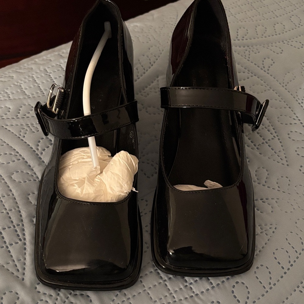 Chic Black Patent Leather Heels
